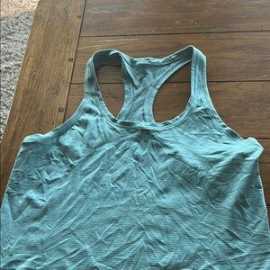 Lululemon Athletica Green Sleeveless Tank Top